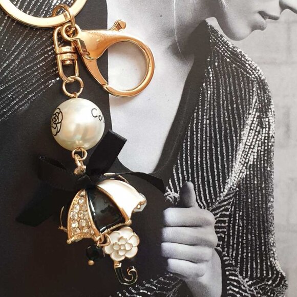 Fashion Black White Umbrella Coco Key Chain Keyring Handbag Charm Accessory Gift - Picture 4 of 4